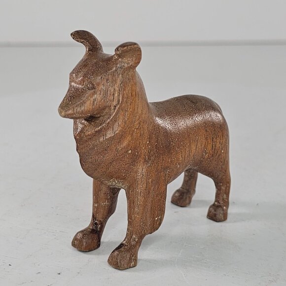 Hand Carved Wooden Collie Dog Figurine Folk Art Miniature 2.5" *REPAIR* - Picture 3 of 9